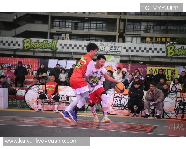 实时新闻赛后分析成都篮球队与北京篮球队的战术意识与执行力对比探讨 实时新闻赛后分析成都篮球队与北京篮球队的战术意识与执行力对比探讨